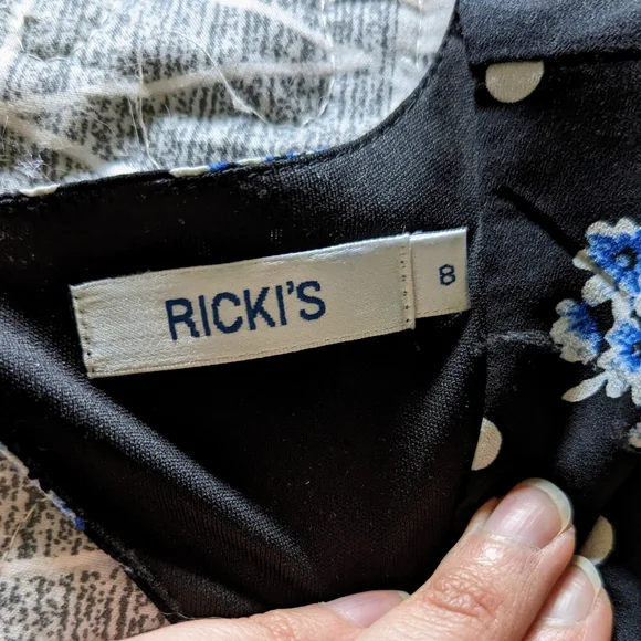 Rickie's blue, white flower & polka dot dress, size 8 ladies, NWOT - Picture 6 of 10